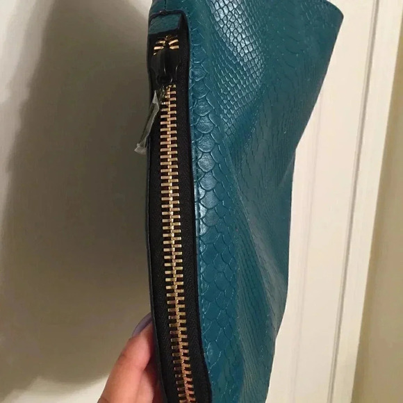 French Connection Tough  Love hobo bag - Picture 4 of 8